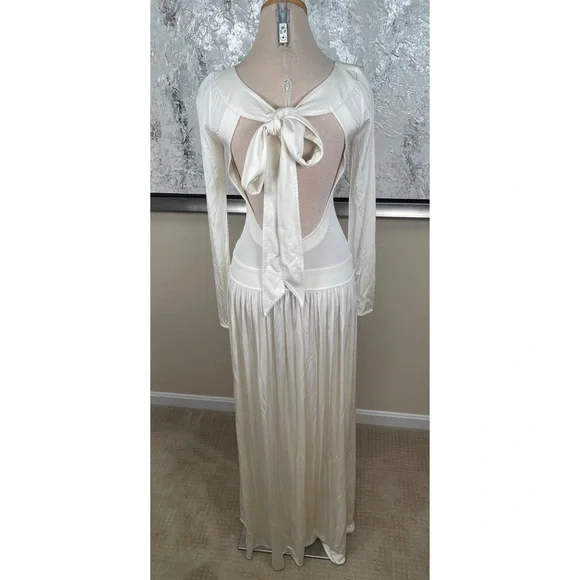 Helsa Aesther Long Sleeve Open Back Jersey White Maxi Dress Size Medium